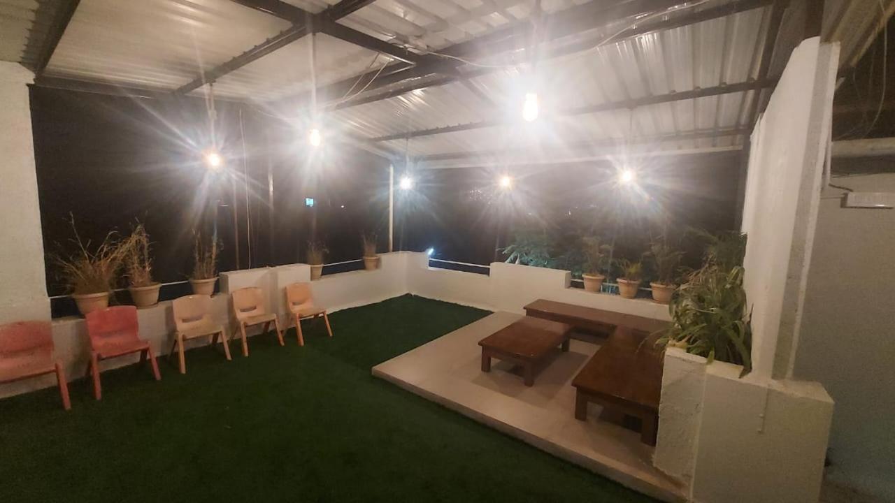 White Smoke Villa Igatpuri Luaran gambar